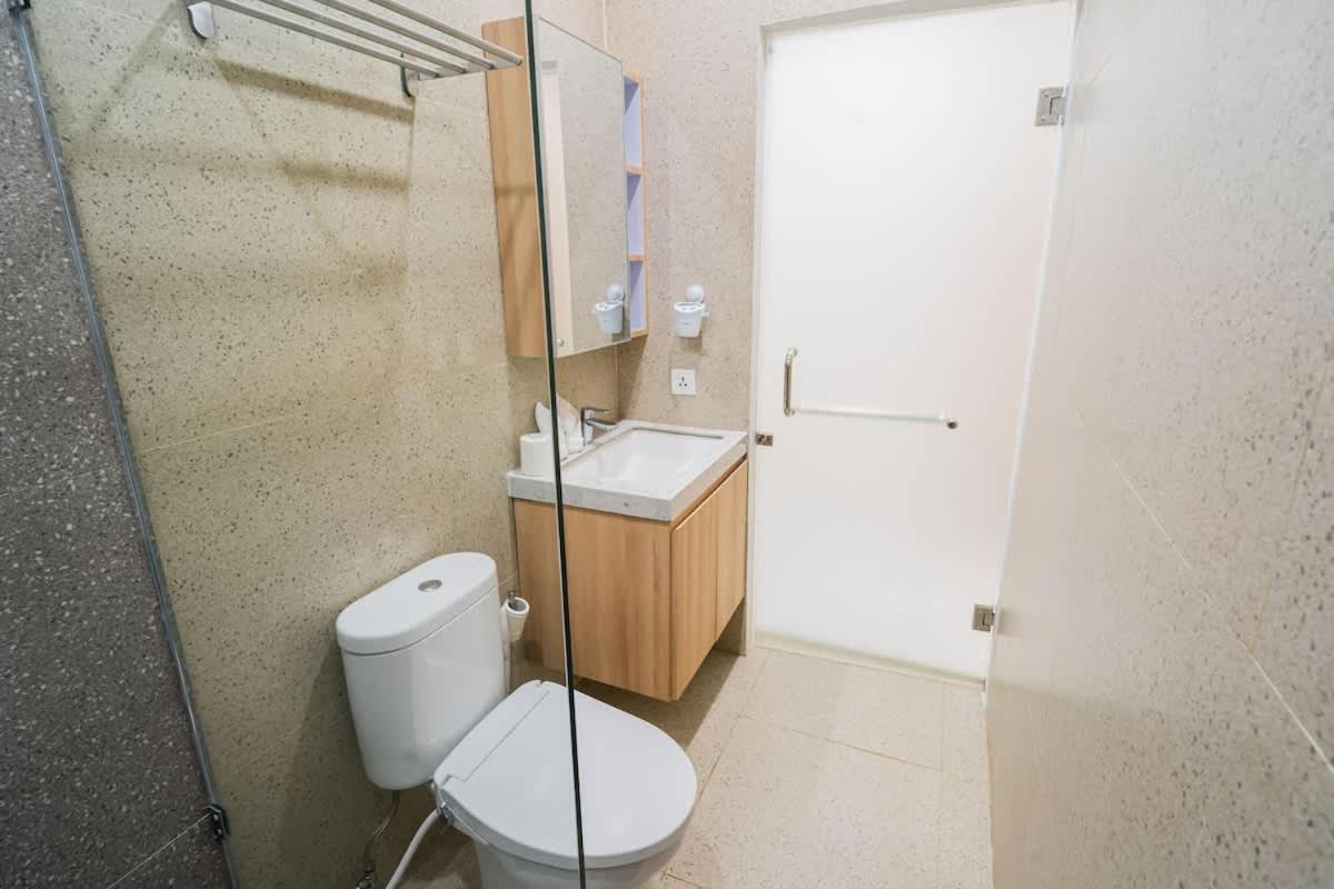 Alyxia 1 Bedroom Apartment In Central Seminyak Екстер'єр фото