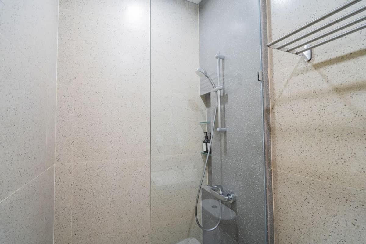 Alyxia 1 Bedroom Apartment In Central Seminyak Екстер'єр фото